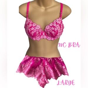 Victoria’s Secret Dreamed Angels Lace Bra & Pantie set